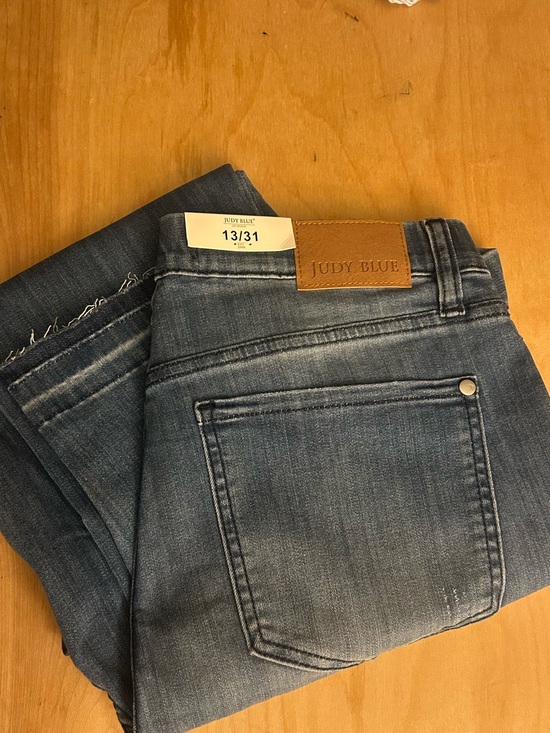 Judy Blue Denim - Judy Blue Women's Skinny Jeans in Medium Blue Wash